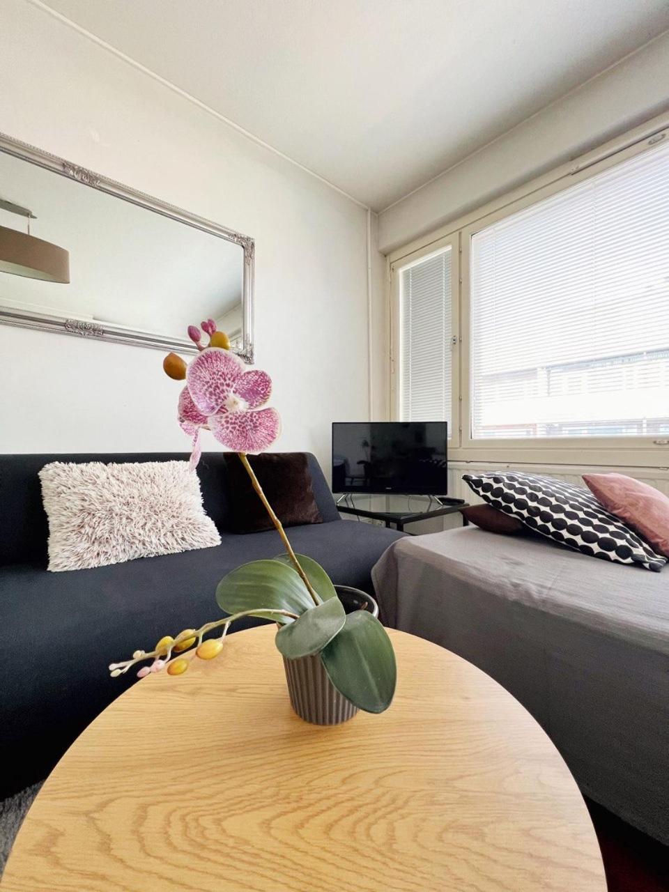 Sweethome Studio 48 City Center Аlbertinkatu เฮลซิงกิ ภายนอก รูปภาพ